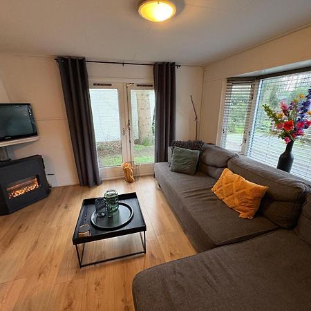 Heerlijk Chalet Midden In De Natuur Putten Exteriör bild